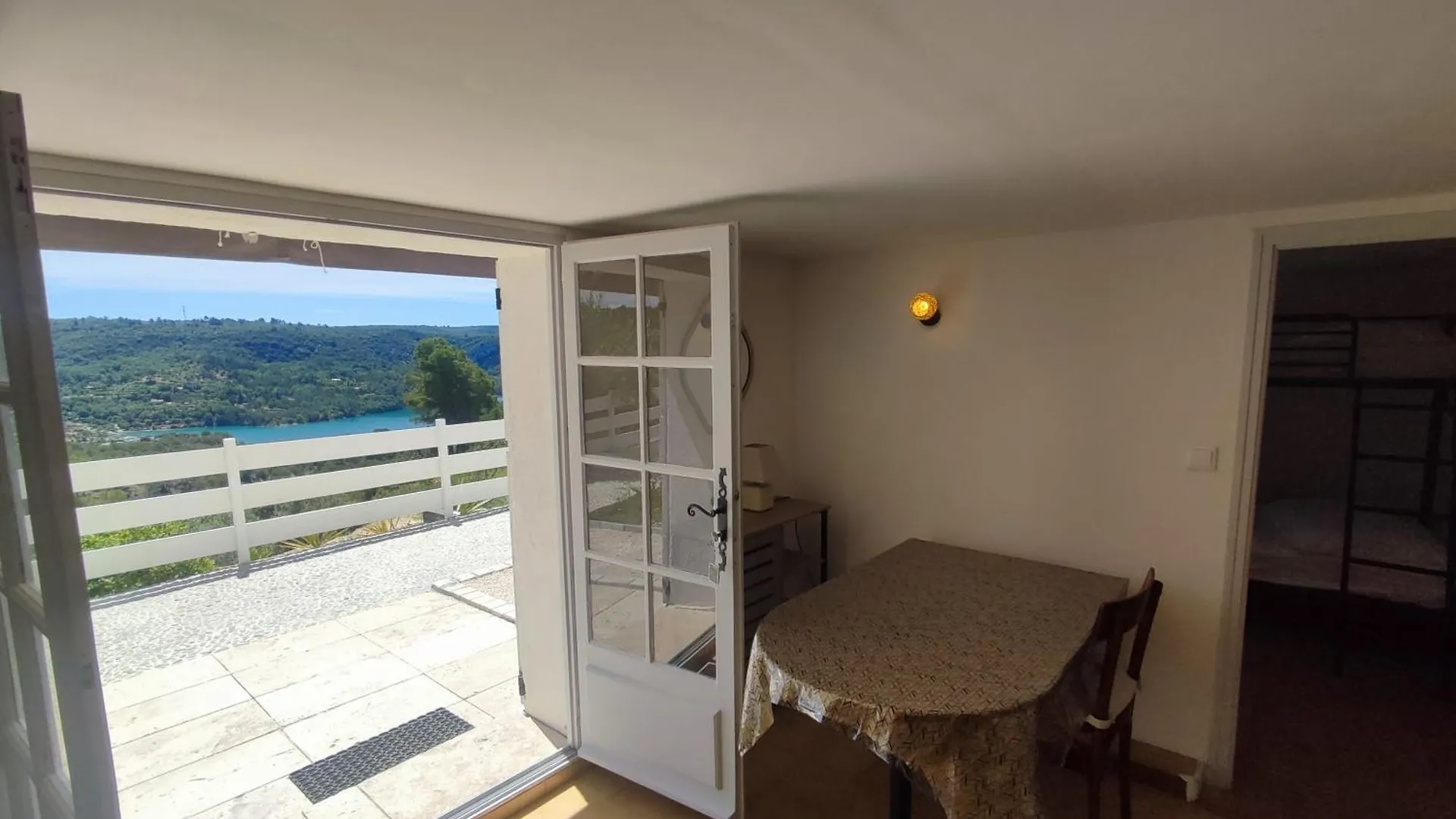 Les Reflets Du Lac Apartment Esparron-de-Verdon France